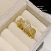 Anel Popular de Pérola de Cristal com um Toque de Luxo Discreto, Design de Luxo Leve, Anéis de Casal Ajustáveis Abertos para Mulheres