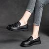 Shanghai Jiejie Retro Casual Muñeca Zapatos de Dedo Gordo para Mujer Capa Superior Piel Vacuna Hebilla Metálica Decorativa Zapatos de Una Capa Tejidos a Mano