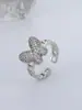Anillo Abierto de Mariposa Dinámico de Gama Alta Versátil de Lujo de Nicho para Mujer, Anillo de Dedo Índice de Mariposa de Diseño de Moda Personalizado al por Mayor