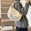 Casual All-match Nylon Bolsa de Ombro Feminina 2024 Nova Simples Outono e Inverno Cor Sólida Comutador Portátil Bolsa de Axila
