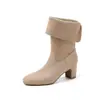 Botas de salto alto dobráveis estilosas estilo britânico de 6 cm, novo modelo outono e inverno 2026, bico quadrado, salto grosso, zíper lateral, botas da moda