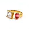 Anillo abierto de cristal de circonita ins europeo y americano de lujo ligero para mujer, nicho, acero de titanio de alta calidad, anillo chapado en oro en stock, venta al por mayor