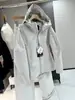 Chaqueta funcional 3D económica para exteriores para hombres y mujeres, adecuada para parejas, con capucha forrada de forro polar y construcción softshell, perfecta para el otoño