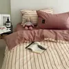 Temporada de Regreso a Clases Juego de Cama de Cuatro Piezas Estilo Universitario Todo Algodón Juego de Sábana Plana y Sábana Ajustable de Algodón Puro para Dormitorio Estudiantil