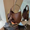 Bolso de mano moderno y versátil para mujer de estilo coreano con estampado de lichi, perfecto para otoño, con un diseño sencillo, cuero suave y un aspecto sofisticado, adecuado para el trabajo y se puede llevar como bolso de hombro o bolso cruzado.