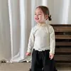 Ropa Infantil para Niñas, Nueva Camiseta Térmica Estilo Invierno con Bordes Volantes, Ropa de Bebé Clase A, Ropa de Otoño