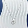 Pingente de Pérola em Formato de Coração em Prata Esterlina S925 Colar de Luxo Acessível Corrente para Clavícula Feminina Estilo Cool Ins Roupas de Trabalho Design de Alto Padrão