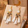 Pendientes Daisy nuevos de 11 colores, pequeños y frescos, con borlas retro, de múltiples capas, de cristal europeo y americano, joyería de moda, lote de 11