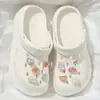 Zapatos Perforados de Exterior de Verano para Mujer 2026 Nuevo Estilo Tipo Zueco Antideslizantes Antiolor Suela Gruesa Playa Sandalias de EVA para Mujer Verano