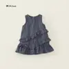Verão 2026 Novo Vestido Bolo Xadrez para Meninas Sem Mangas Xadrez Azul Escuro Camadas de Babados Doce Retrô