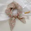 Bufanda cuadrada de estilo nuevo que combina con todo, moderna, con protección solar, cuadrada, estilo occidental, ligera, de lujo, de alta gama, de seda, para mujer.