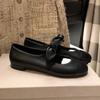 Sapatos Mary Jane Yuanlitong Estilo Chanel Bico Redondo Color Block para Mulheres 2025, Sapatos Baixos com Tira Única Plissada, Confortáveis e Versáteis