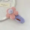 Pinza para el pelo de flor de felpa dulce coreana multicolor diseño suave corazón de niña clip para flequillo lateral lindos accesorios para el cabello