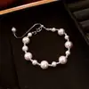 Pulsera Elástica Multicapa con Perlas de Zirconia Estilo Francés, Lujo Ligero, Sensación de Alta Gama, Moda, Joyería Exquisita y Elegante para Mujeres