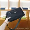 Nueva Bolsa de Hombro Casual para Hombre de P, Tela de Nylon Impermeable, Bolsa Cruzada, Gran Capacidad, Mochila Escolar, Bolsa de Gimnasio, Transfronteriza