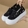 2026 Novo Estilo de Verão Sapatos de Pescador, Sapatos de Malha Respirável Vazados, Sapatos Casuais Confortáveis e Versáteis para Mães, Slip-Ons Preguiçosos