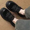 Sapatos loafer estilo britânico retrô com sola grossa para mulheres, novos sapatos slip-on outono e inverno 2026 com saltos grossos e bico redondo, sapatos de couro patchwork