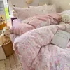 Nuevo juego de ropa de cama de gasa de doble capa con sensación de nube, disponible en un juego de cuatro piezas para dormitorio y un juego de tres piezas para cama individual, que incluye una funda de edredón, una sábana plana y una sábana bajera.