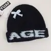 Gorro de punto de lana dulce estilo coreano para mujer, nuevo gorro de punto para senderismo al aire libre de otoño e invierno, sombrero para clima frío que adelgaza la cara