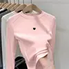 Linda camiseta de manga larga para niñas, con estampados de dibujos animados, cuello redondo, estilo jersey y diseñada como una capa base cálida. Hecho con tela suave y cómoda, es perfecto para niños mayores.