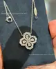 Collar de Bucle de Trébol de Cuatro Hojas H W Versión de Gama Alta V-Gold con Diamantes Blancos y Aguamarina, Cadena Versátil de Clavícula CNC de Lujo Ligero Collar de Trébol de Cuatro Hojas