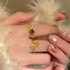 Brillo para la Punta del Dedo~Anillo de Zirconia Dorada Ultra Brillante con Forma de Estrella para Mujer, Anillo Apilable de Alto Nivel con Piedra Ojo de Tigre de Fuego Artificial