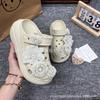 Charms para Zapatos Dulces Florales de Flor de Pompón Moldeada por Inyección de Gama Alta Desmontables Estilo Chanel para Zuecos