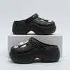 Zapatos ligeros de tacón alto perforados para usar al aire libre, cómodos y lindos, estilo casual de verano popular para mujeres, parejas y enfermeras