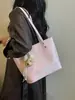 Bolso de hombro grande transfronterizo para mujer, nuevo bolso casual versátil de verano 2026 para llevar debajo del brazo, bolsa de hombro tipo tote para estudiante