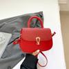 Bolso Pequeño 2025 Nueva Moda Primavera Verano Bolso Cuadrado Pequeño Axila Viajero Bolso de Mujer Estilo Extranjero Bandolera de un Hombro
