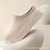Novos Sapatos Casuais Respiráveis para Atacado Transfronteiriço com Solas Grossas Antiderrapantes Macias, Meia-Sapato Slip-On Fechado no Dedo Estilo Meia para Homens e Mulheres