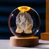Exclusivo para ventas transfronterizas: Bola de cristal creativa de animales marinos 3D con base de madera, luz nocturna brillante, adorno de bola de cristal para escritorio