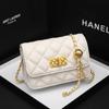 23 Bolsos de Hombro Acolchados de Piel de Vaca Estilo Verano, Bolso Cruzado Versátil, Bola Metálica Pequeña, Bolso Cuadrado Pequeño, Diseño de Hebilla de Cierre, Bolso