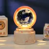 Bola de Cristal Transfronteiriça Base Giratória com Textura de Madeira Luminária Noturna Brilhante Lâmpada do Céu Estrelado 3D Decoração de Mesa Presente Criativo de Feriado