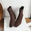 Botas curtas de salto alto estilo francês com bico quadrado para mulheres, novas botas slim fit de outono e inverno com zíper elástico, botas Martin de tornozelo