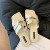 261-5 Verão Novo Estilo Bico Quadrado Fivela de Metal Vazado Casual Slip-On Sandálias Tamanho Grande Largas Sapatos Femininos 41-45