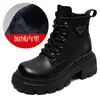 Botas Martin Femininas 2026 Novo Estilo 6 Furos Botas Marrons Botas Femininas que Aumentam a Altura Sola Grossa Botas de Cano Curto Estilo Britânico