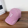 Boné de Baseball Vintage Desgastado com Tecido Macio para Homens e Mulheres, Marca Tendência Estilo Coreano Nova Coleção Primavera/Verão, Boné com Letra Bordada