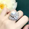 Anillos de perlas naturales de lujo coreanos y europeos para mujer, joyería de circonita al por mayor, anillos abiertos de nicho lujosos estilo Chanel