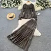 Conjunto de cárdigan y falda de estilo francés con ajuste suave en la cintura para mujer, atuendo de dos piezas slim-fit para otoño, camisa versátil de manga larga para mujer