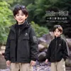 Jaqueta de Esqui Infantil 2026 Outono/Inverno Novo Estilo para Crianças de Média e Mais Velhas Jaqueta Esportiva para Exterior Três em Um Destacável Top Infantil