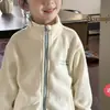 Chaqueta Gruesa Nueva a Prueba de Tres Elementos para Niñas Otoño e Invierno 2025 Estilo Occidental Chaqueta Infantil con Capucha Algodón Cálido