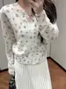Nuevo Suéter de Punto Otoño 2026 en Color Blanco Crudo con Estampado Floral, Top Único para Mujer con un Toque Casual y Elegante, Cárdigan Fino de Manga Larga para Mujer
