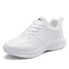 Zapatos deportivos de cuero impermeables para mujer, perfectos para la primavera, cómodos para estar de pie durante mucho tiempo, con suela suave, diseño totalmente negro, adecuados para el trabajo y antideslizantes, ideales como zapatos de cocina para madres