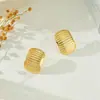 Brincos geométricos irregulares retro transfronteiriços femininos simples versátil criativo design de pressão de óleo em aço titânio joias para atacado
