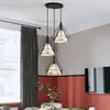 Lámparas al por mayor iluminación araña de restaurante lámpara de mesa de comedor de tres cabezas moderna bar pequeño simple creativa nórdica led comedor