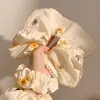 Pañuelo Triangular Bordado de Algodón y Lino para Primavera y Verano Estilo Pastoral Francés Goma para el Cabello de Margarita Diadema de Encaje Dulce Accesorio para el Cabello
