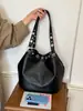 Bolso tipo cubo de gran capacidad para mujer con un toque de alta gama, bolso tote para el trabajo, nuevo 2026, bolso de hombro/axila simple vintage, transfronterizo