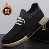 Sapatos de algodão respiráveis e leves, modernos e da moda, para uso transfronteiriço, sapatos masculinos quentes com forro de fleece para o inverno, tênis casuais para homens