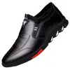 Zapatos nuevos de cuero para hombre, cuero suave casual, transpirables, resistentes al desgaste, antideslizantes, suela suave, ligeros, zapatos slip-on de negocios